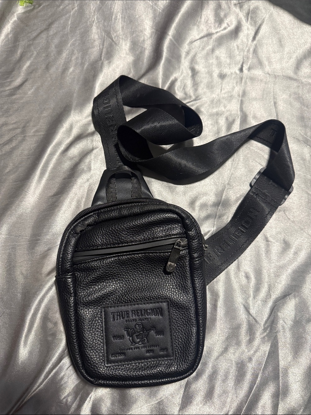 True Religion Black Crossbody Bag Buddha Logo Small Shoulder Mini Zip Purse